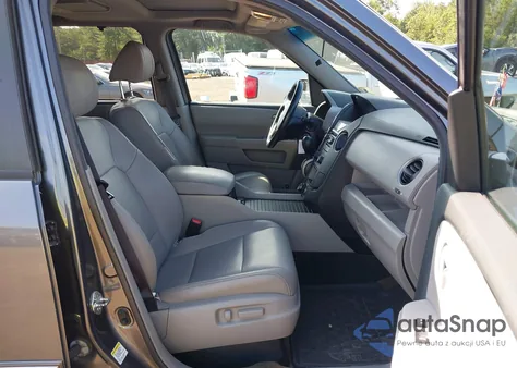 2013 Honda Pilot Touring z USA, uszkodzony, nr VIN 5FNYF4H95DB061749